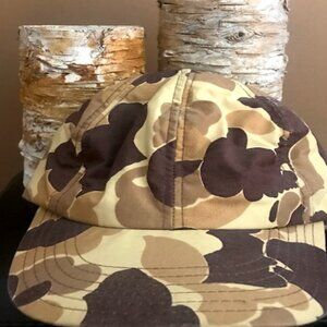 VINTAGE 1980s DUCK CAMO CAP 3M THINSULATE GORE-TEX TRAPPER HAT- MADE IN THE USA